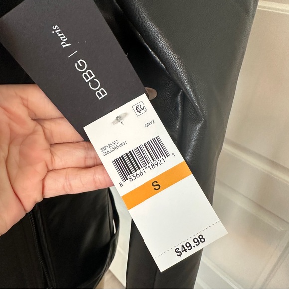 BCBG leather jacket - Picture 6 of 6